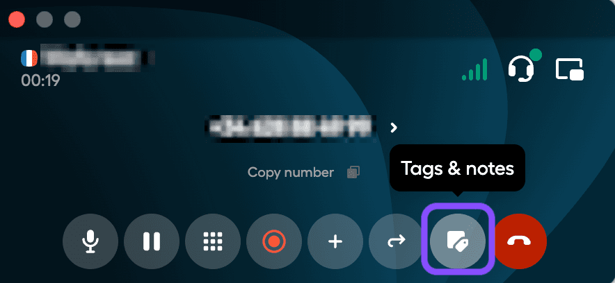 image showing the tag and note button while on a call